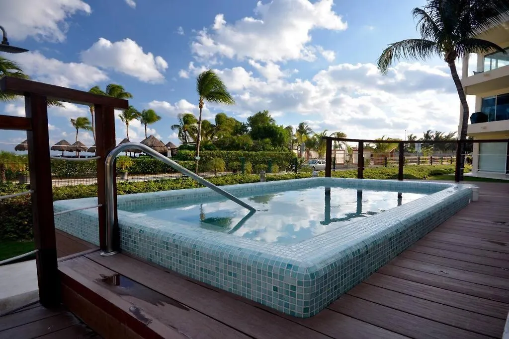 Great Best Location Beach Front Playa del Carmen Apartmán