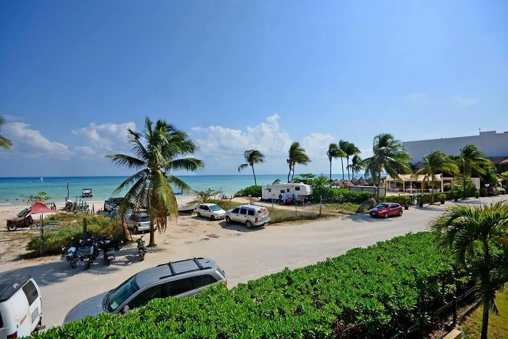 Great Best Location Beach Front Playa del Carmen 0*,  Mexiko